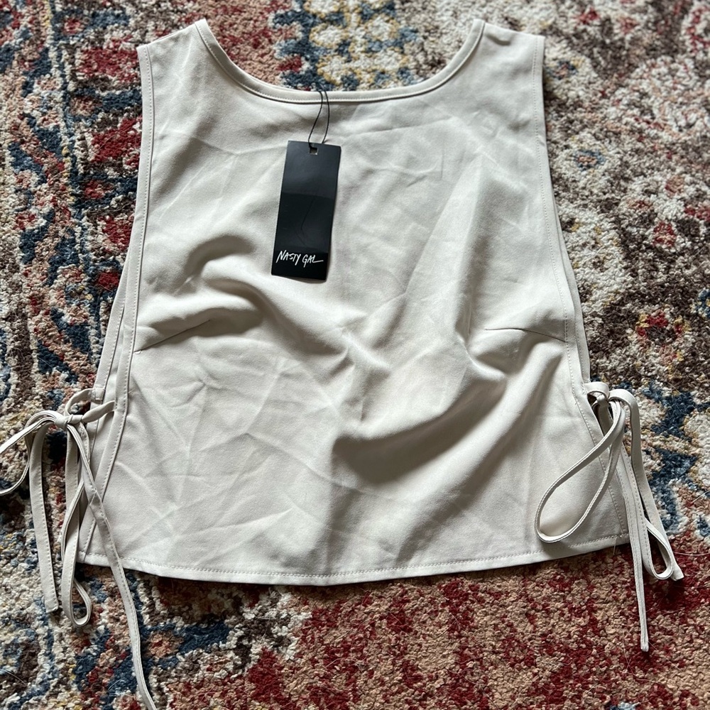 Nasty Gal Cream Sleeveless Crop Tank Top with Tie Front
